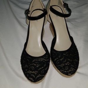 Lace toe wedges